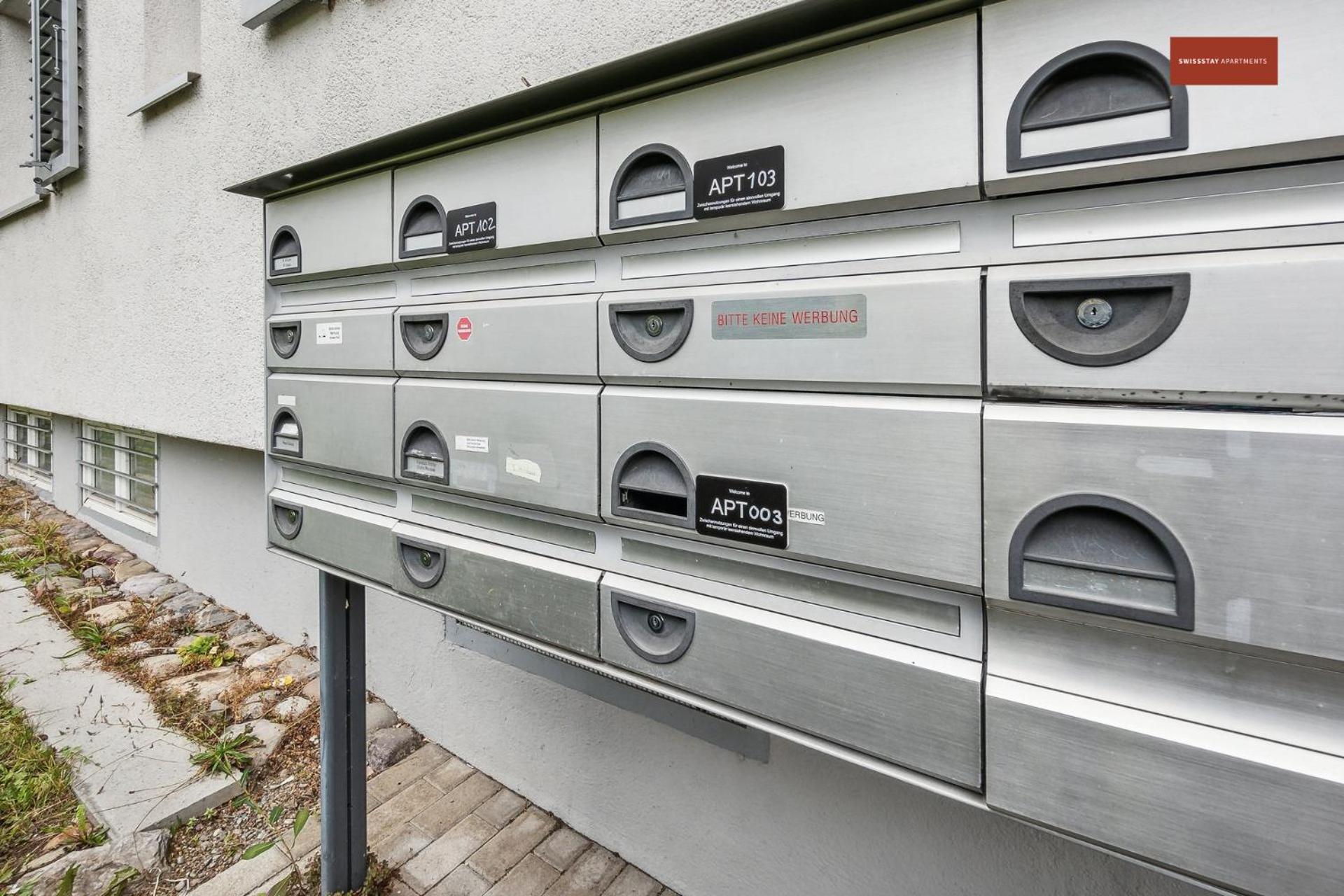 Urban Living Redefined: Apartment In Oerlikon チューリッヒ エクステリア 写真
